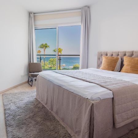 לימסול Sanders Ermitage On The Beach - Delightful 1-Bedroom Apartment With Sea View מראה חיצוני תמונה