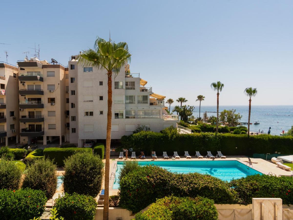 לימסול Sanders Ermitage On The Beach - Delightful 1-Bedroom Apartment With Sea View מראה חיצוני תמונה