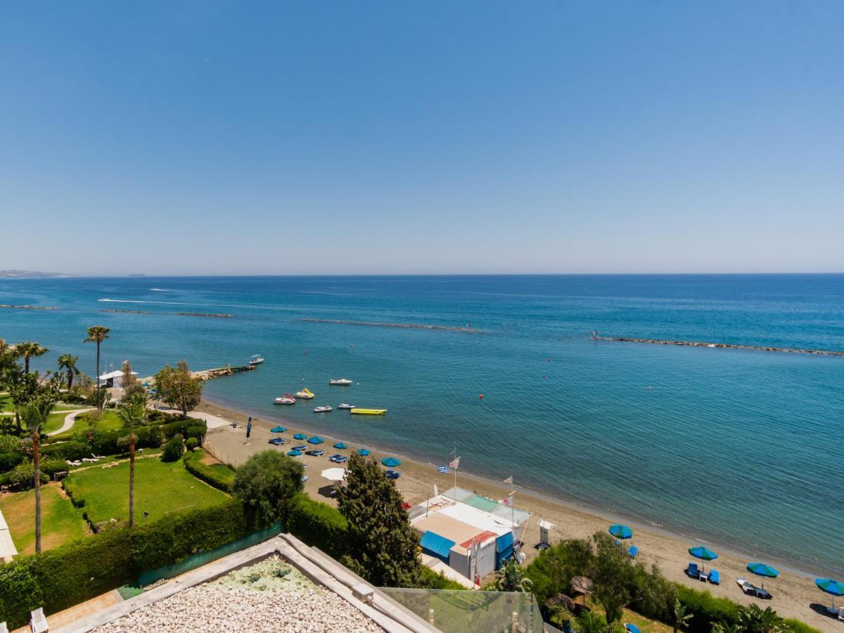 לימסול Sanders Ermitage On The Beach - Delightful 1-Bedroom Apartment With Sea View מראה חיצוני תמונה