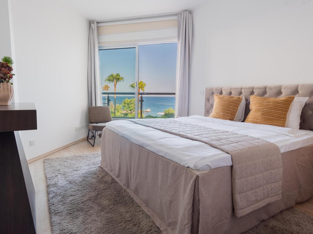 לימסול Sanders Ermitage On The Beach - Delightful 1-Bedroom Apartment With Sea View מראה חיצוני תמונה